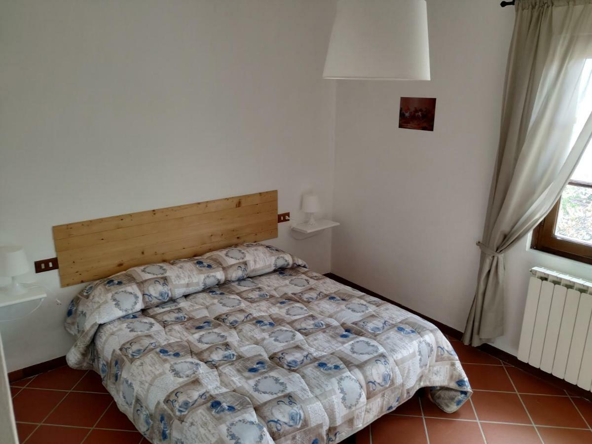 Tra er Boscu er Maa Villa Volastra Exterior foto